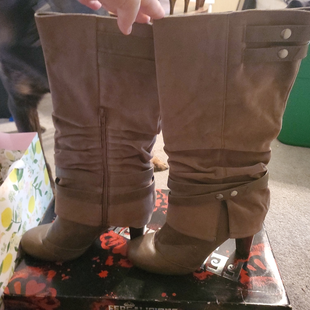 Fergie Boots
